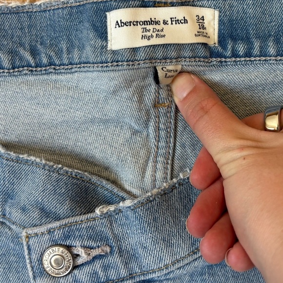 Abercrombie & Fitch The Dad High Rise Jeans Size 34 Lightwash Crossover Waist - Picture 5 of 7